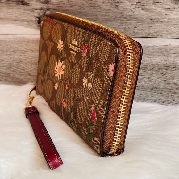 Coach Long Zip Around Wallet In Signature Canvas With Wildflower Print Khaki - Picture 5 of 8